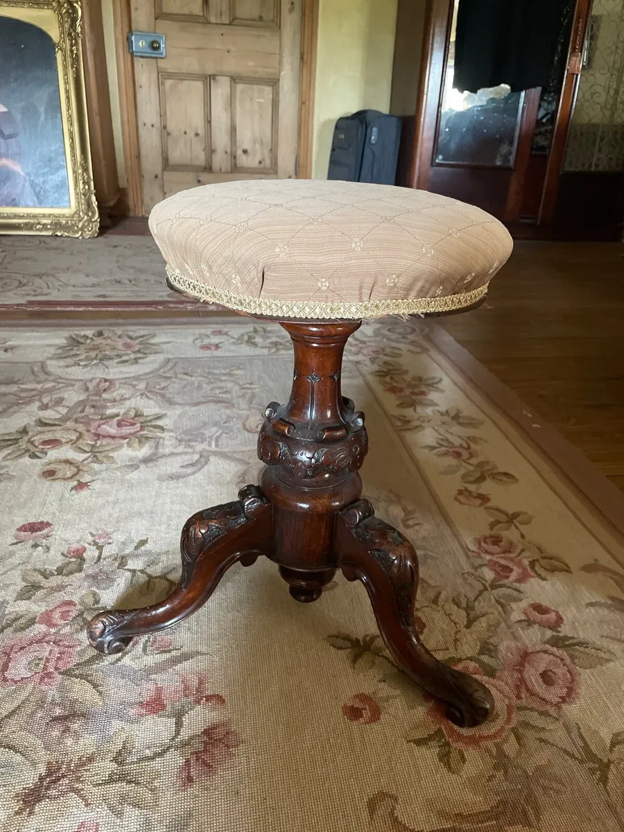 Victorian swivel piano stool - Image 1
