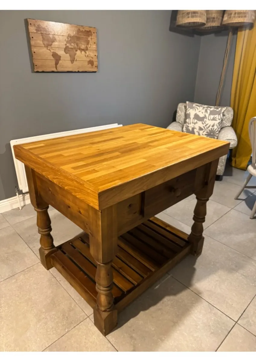 Butcher Block kitchen Island - Image 1