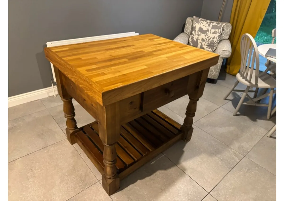 Butcher Block kitchen Island - Image 4