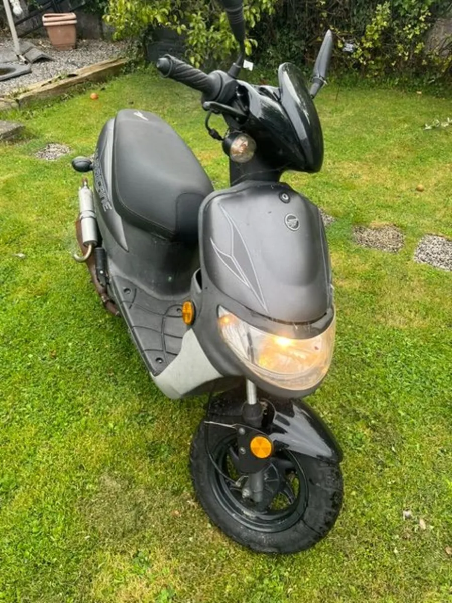 KEEWAY HURRICANE 2018 - Image 1