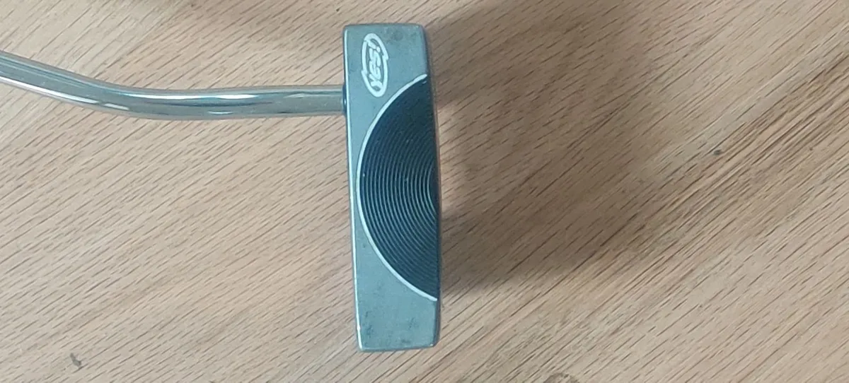 YES C Groove putter - Image 1