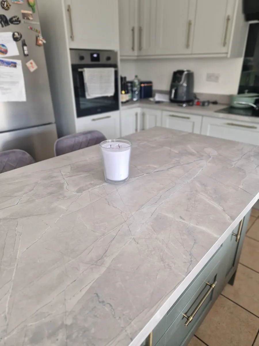 Countertop - Image 1