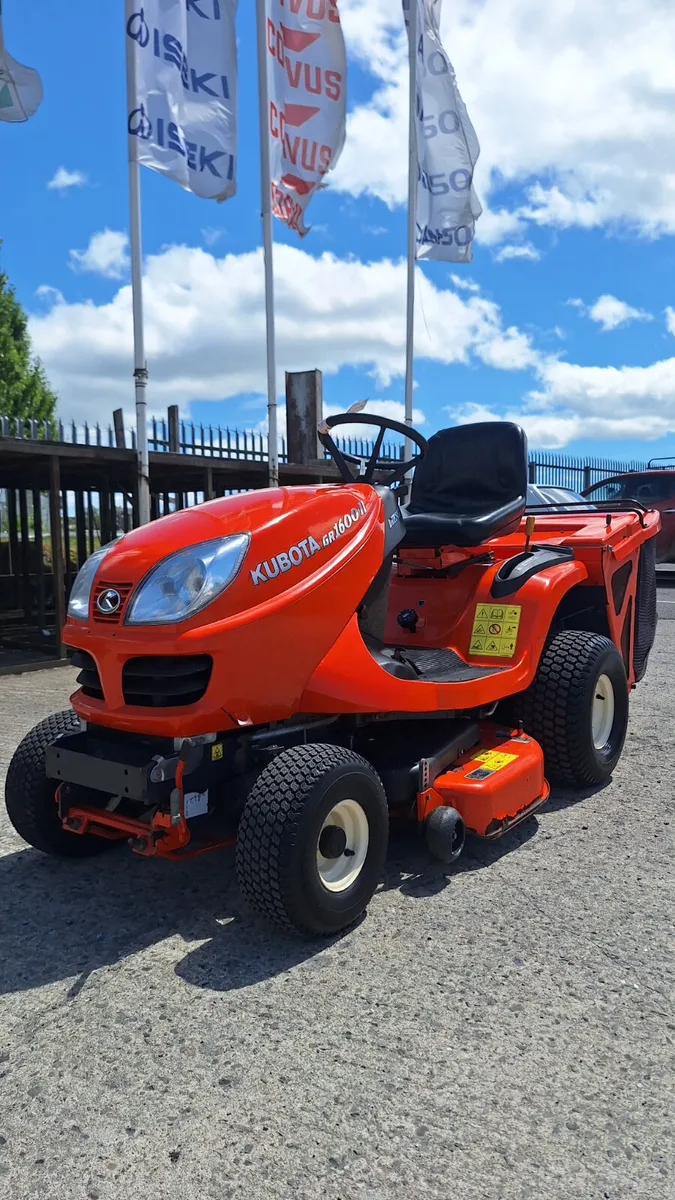 Kubota GR ride on mower - Image 2