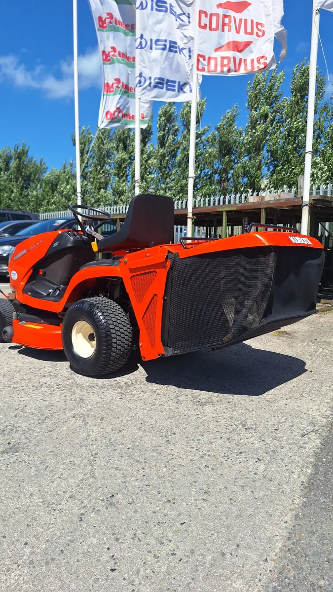Kubot GR1600 ride on mower - Image 4