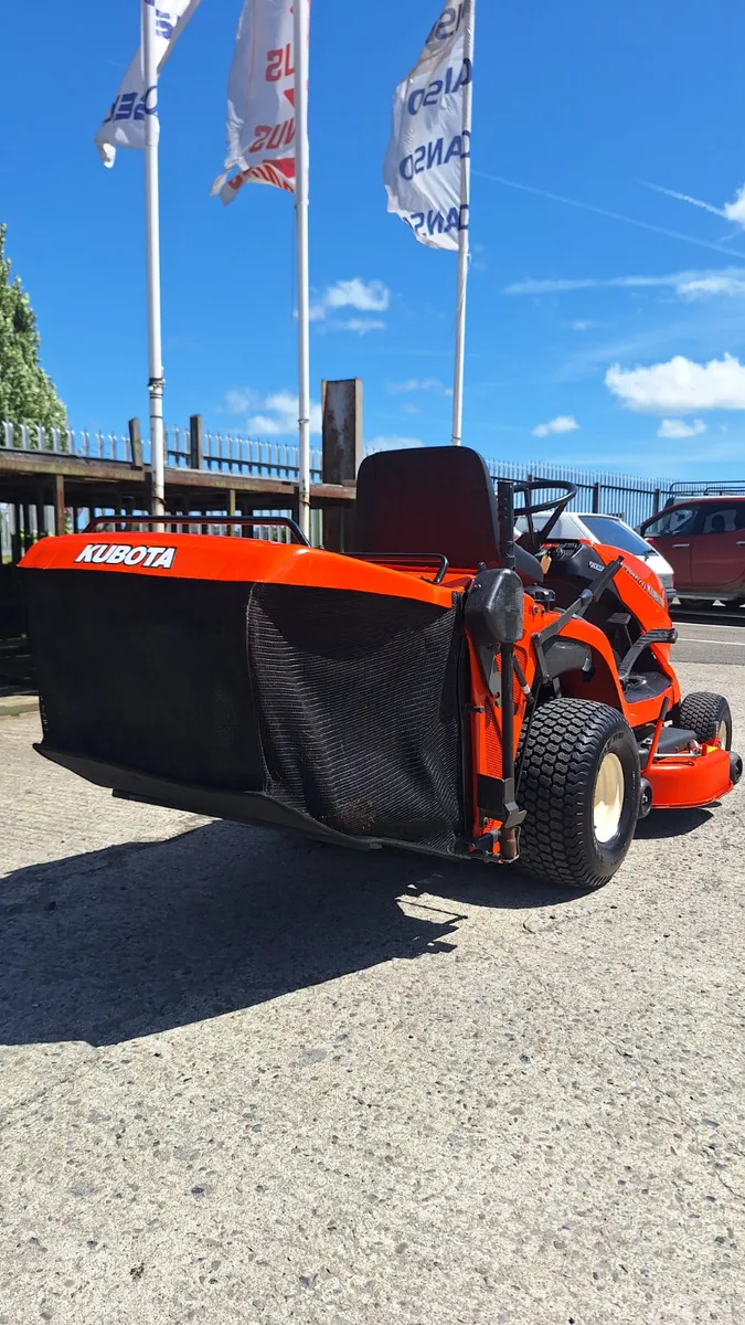 Kubot GR1600 ride on mower - Image 3