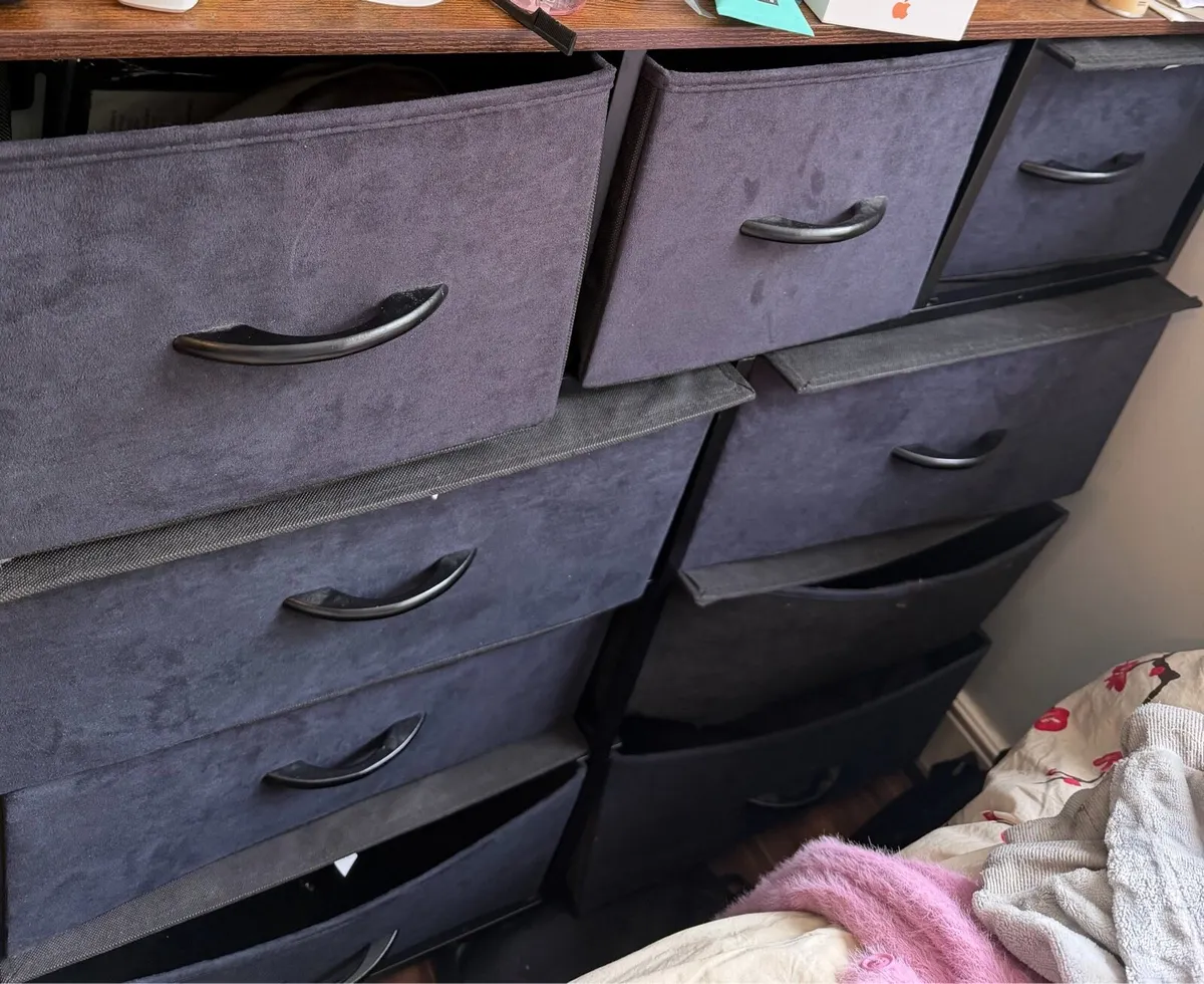 Fabric wardrobe with wooden top - Image 1