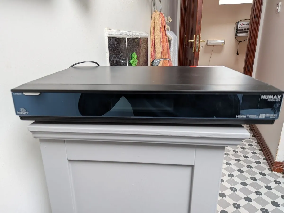 HUMAX freesat box - Image 4