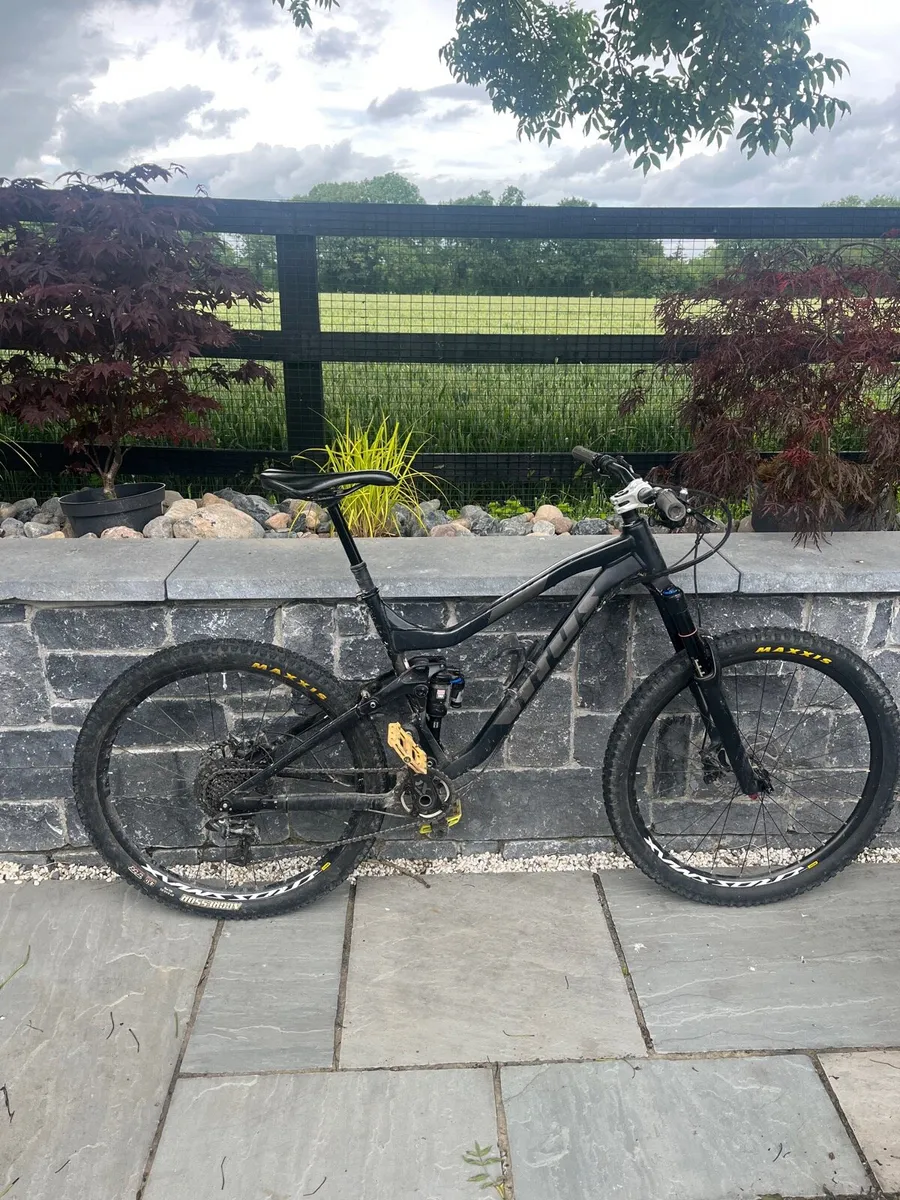 Vitus Sommet 27.5 Size M - Image 2