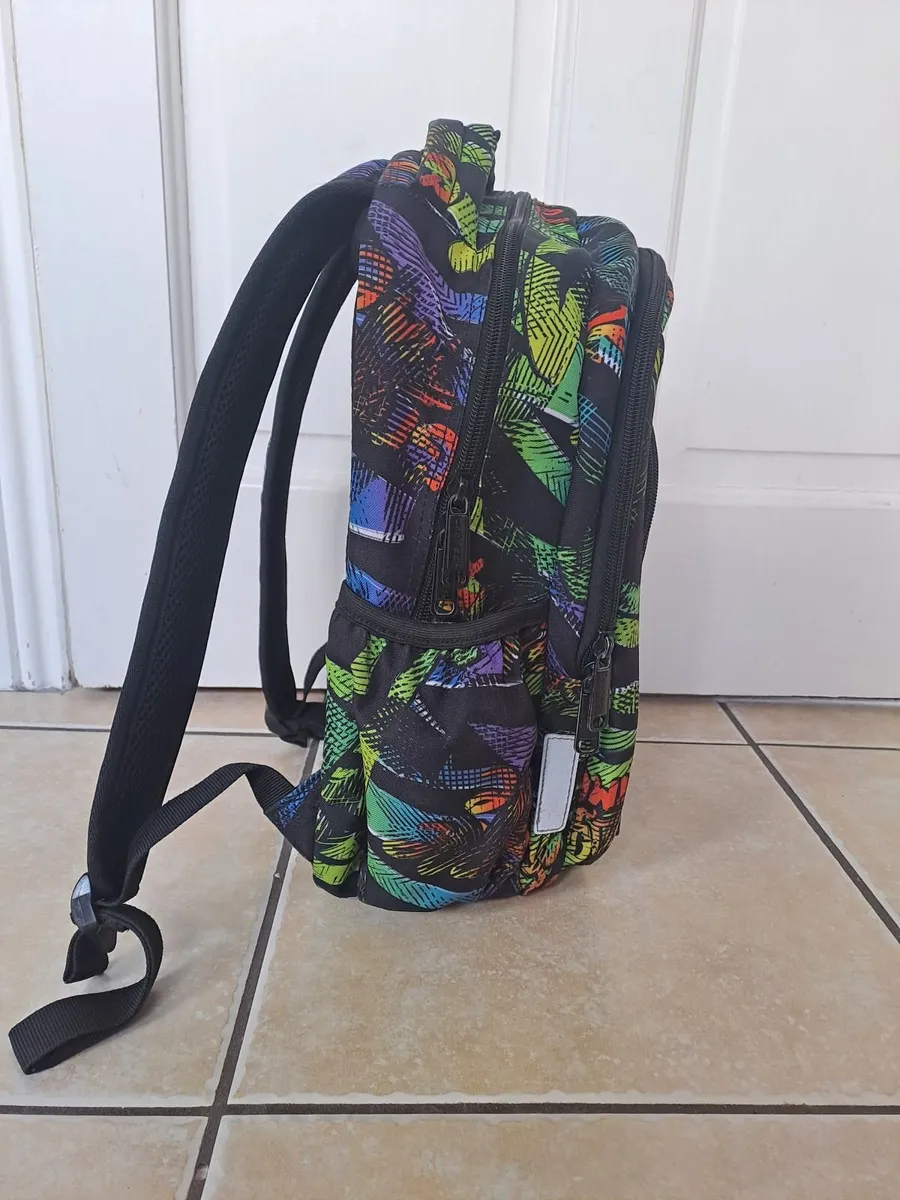 School backpack - Image 3