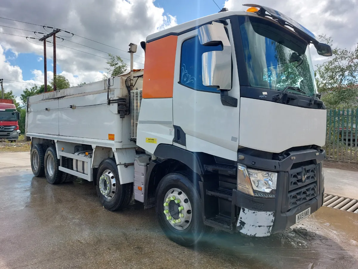 2019 (19) RENAULT C430 8x4 Alloy Insulated Tipper - Image 2