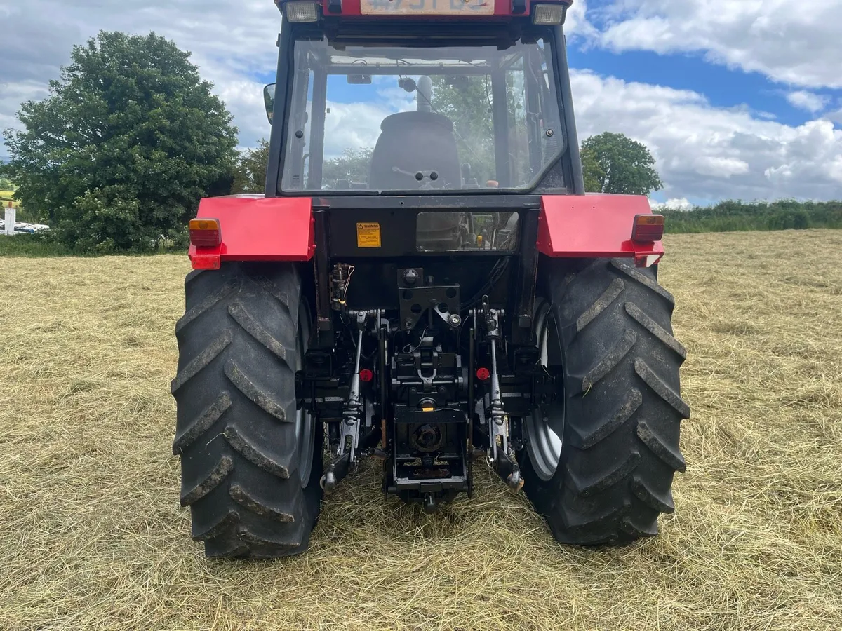 Case IH 4230 & quicke loader - Image 3