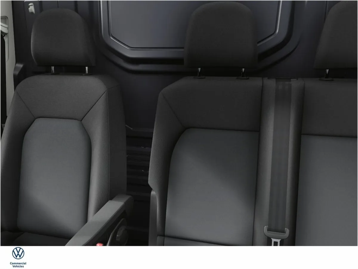 Volkswagen Crafter ** €588 P/M** MWB Highline 3.5 - Image 4