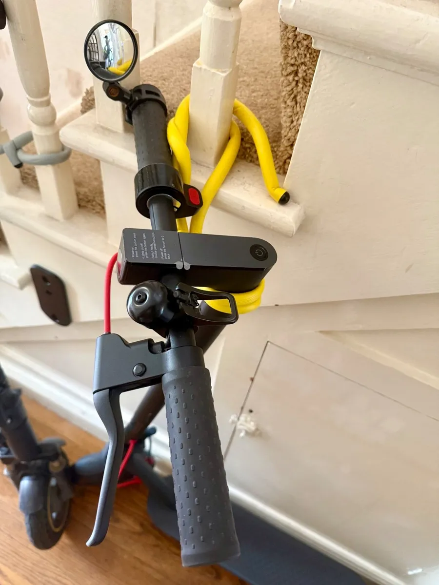 Xiaomi Pro 2 Electric Scooter - Image 2