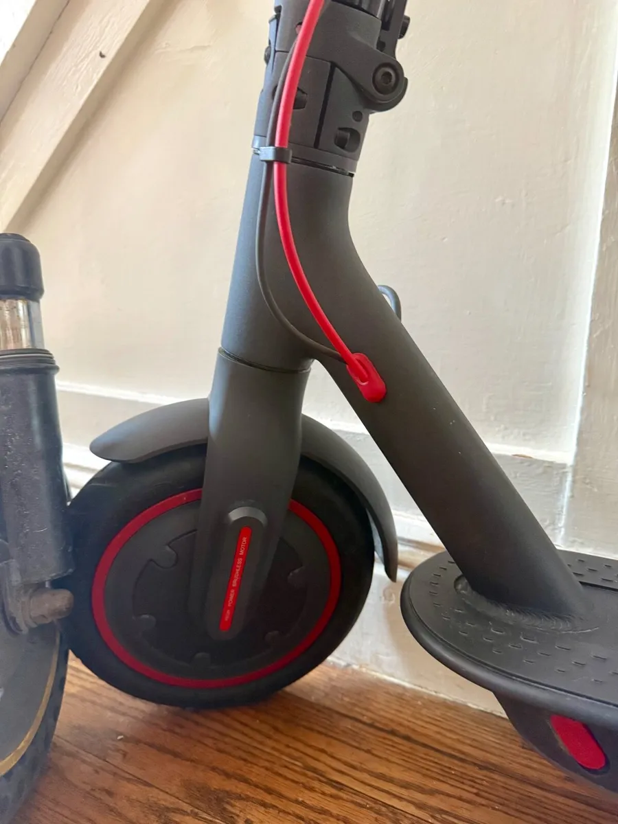 Xiaomi Pro 2 Electric Scooter - Image 3