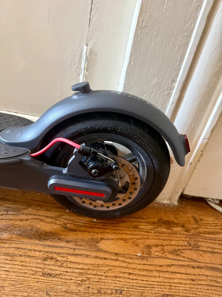 Xiaomi Pro 2 Electric Scooter - Image 4