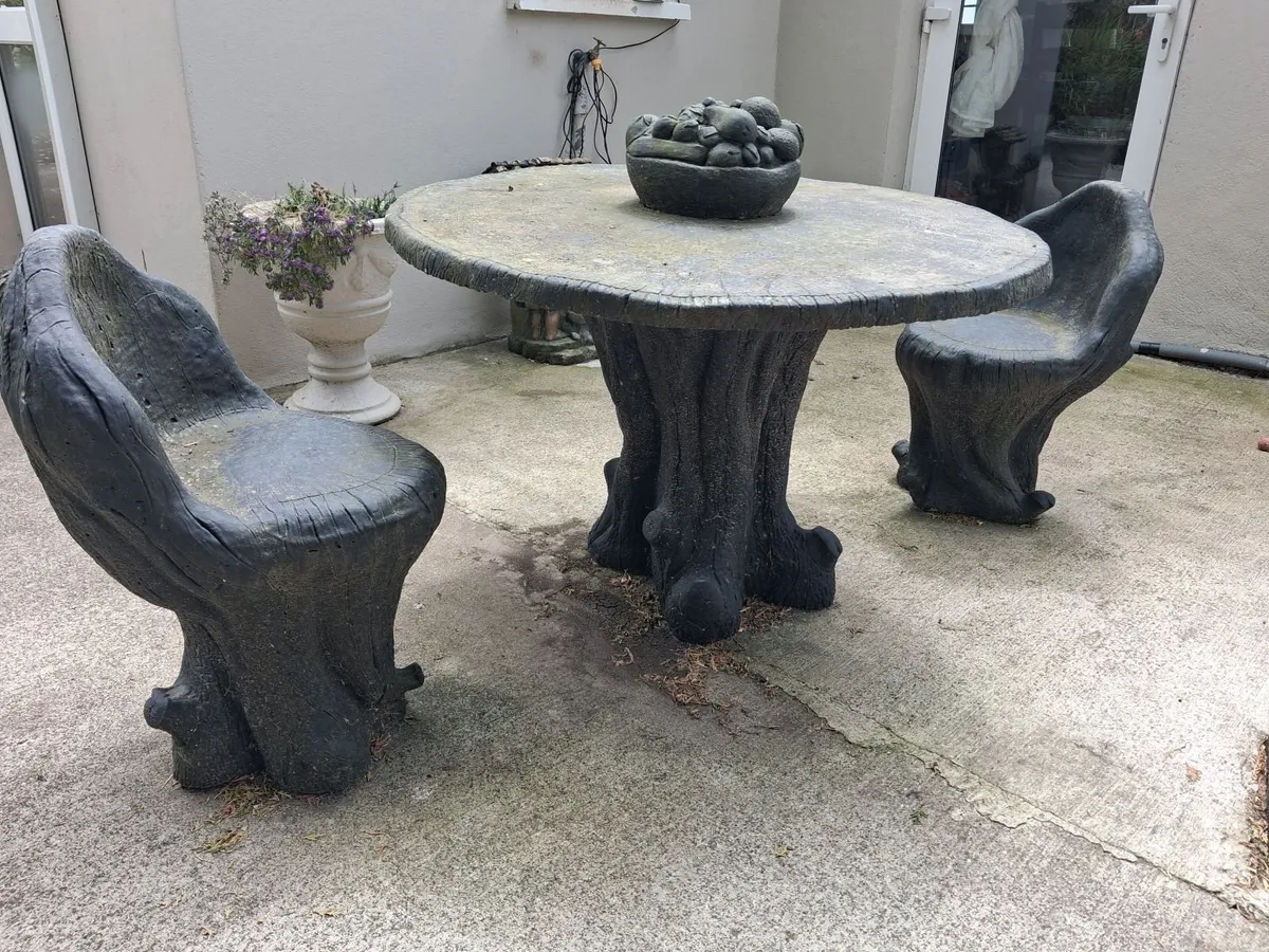 Garden furniture - Image 1