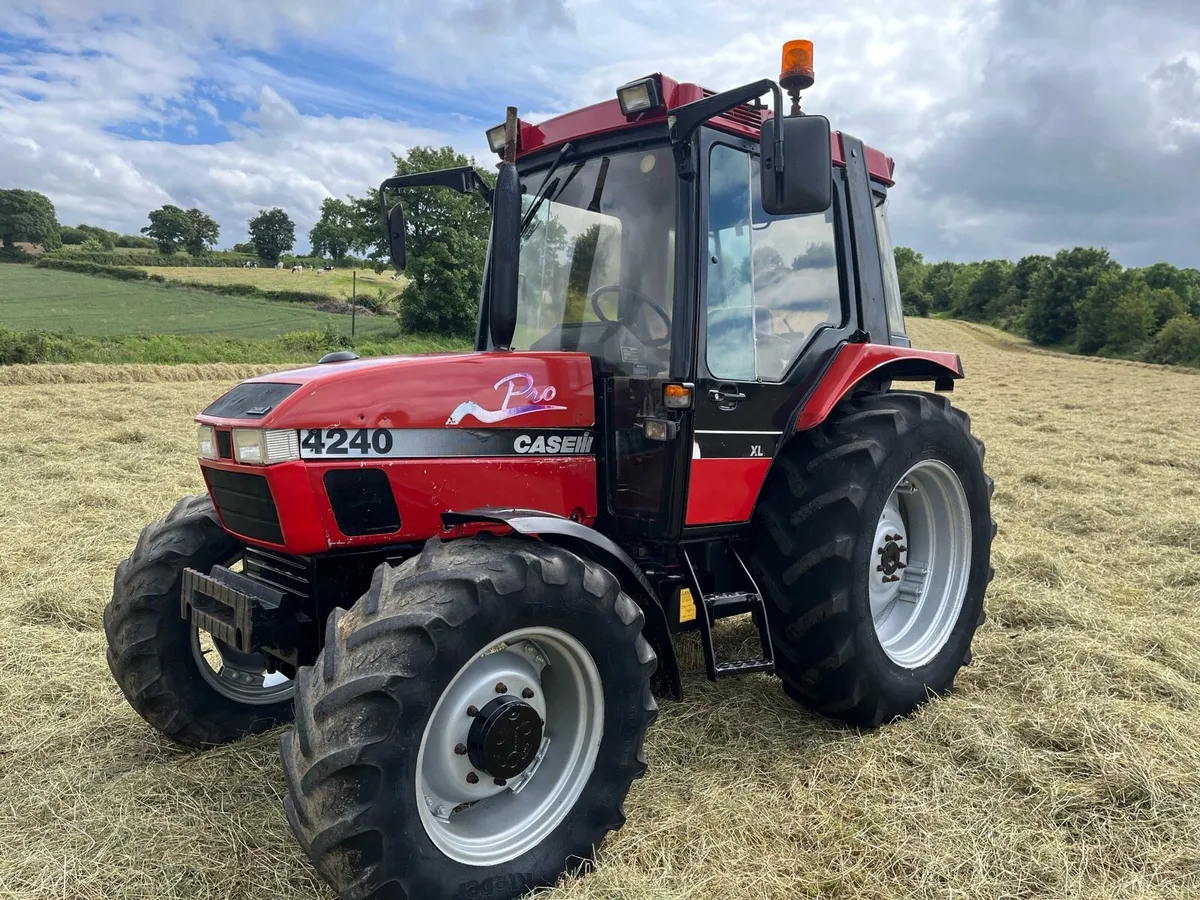 Case IH 4240 Pro - Image 3