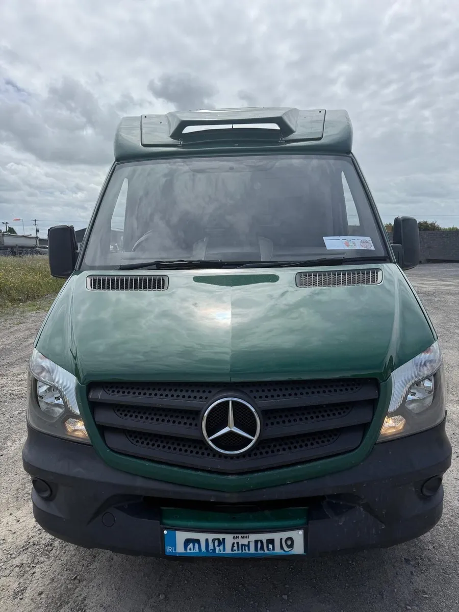 Mercedes-Benz Sprinter 2018 Recovery Truck - Image 1