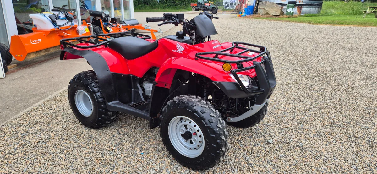 AS NEW 2011 HONDA TRX 250TM  ONLY 300 HOURS!!!!!! - Image 1