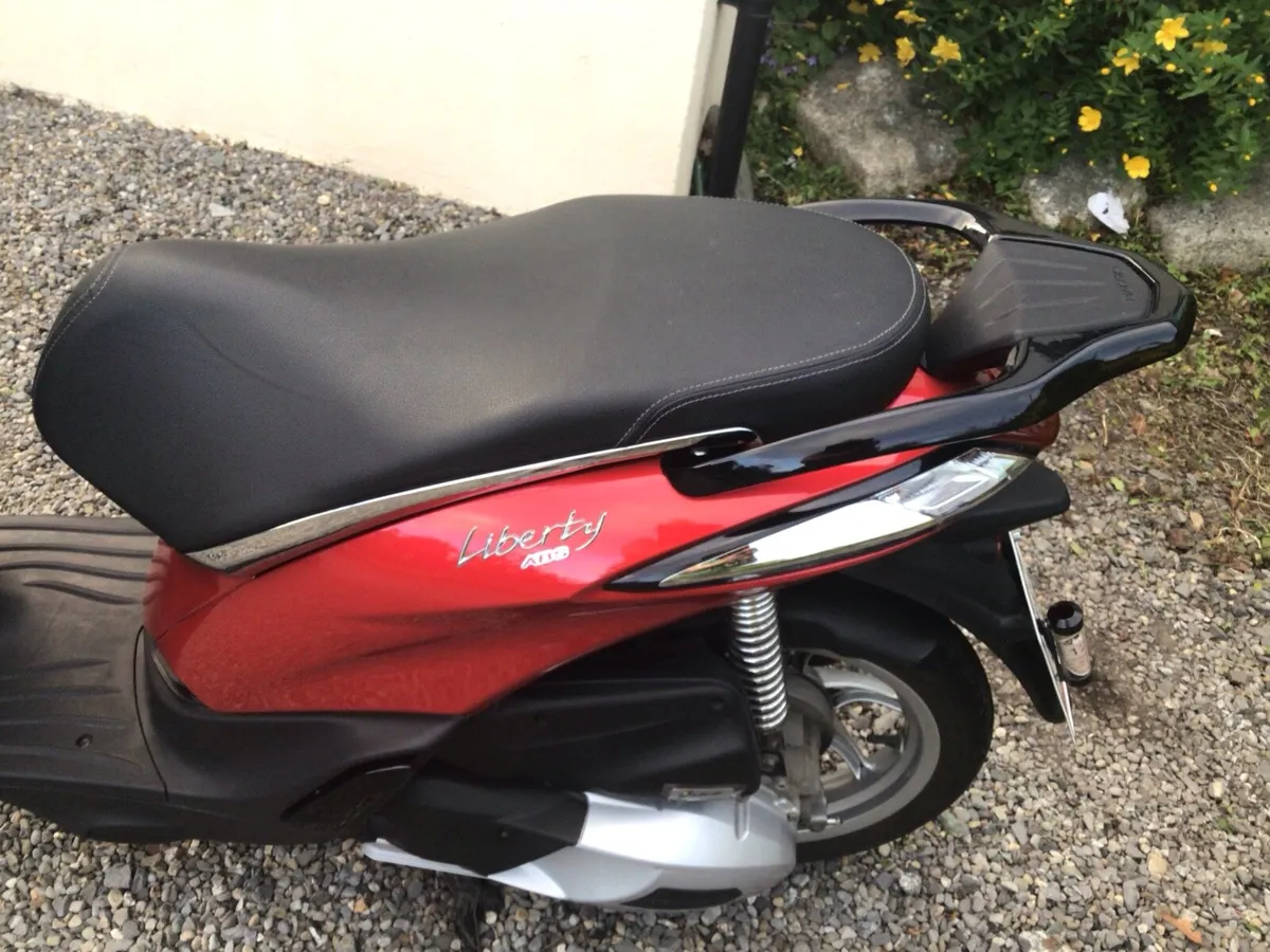 Motorcycle - Image 4
