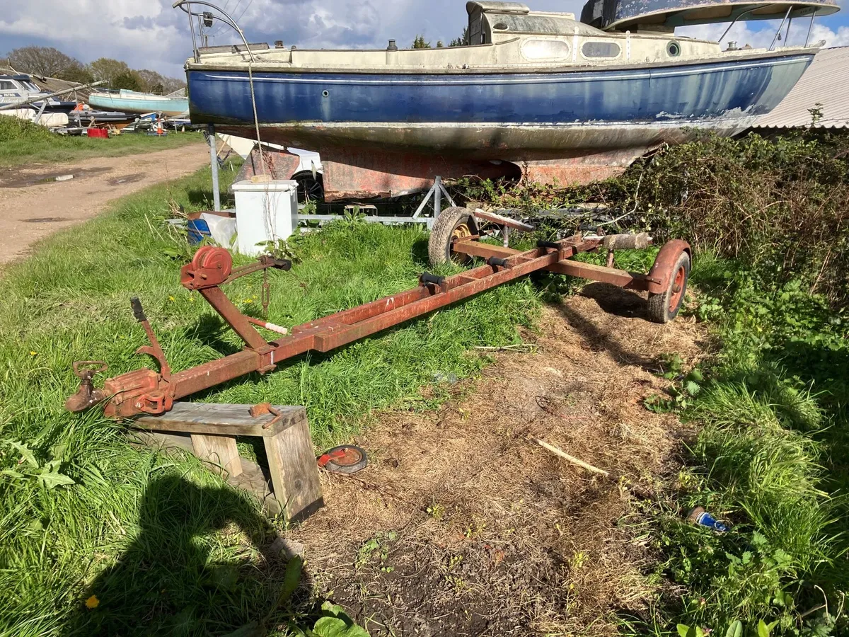 SOLIDLY BUILT BOAT TRAILER IN NEED OF TLC - Image 3