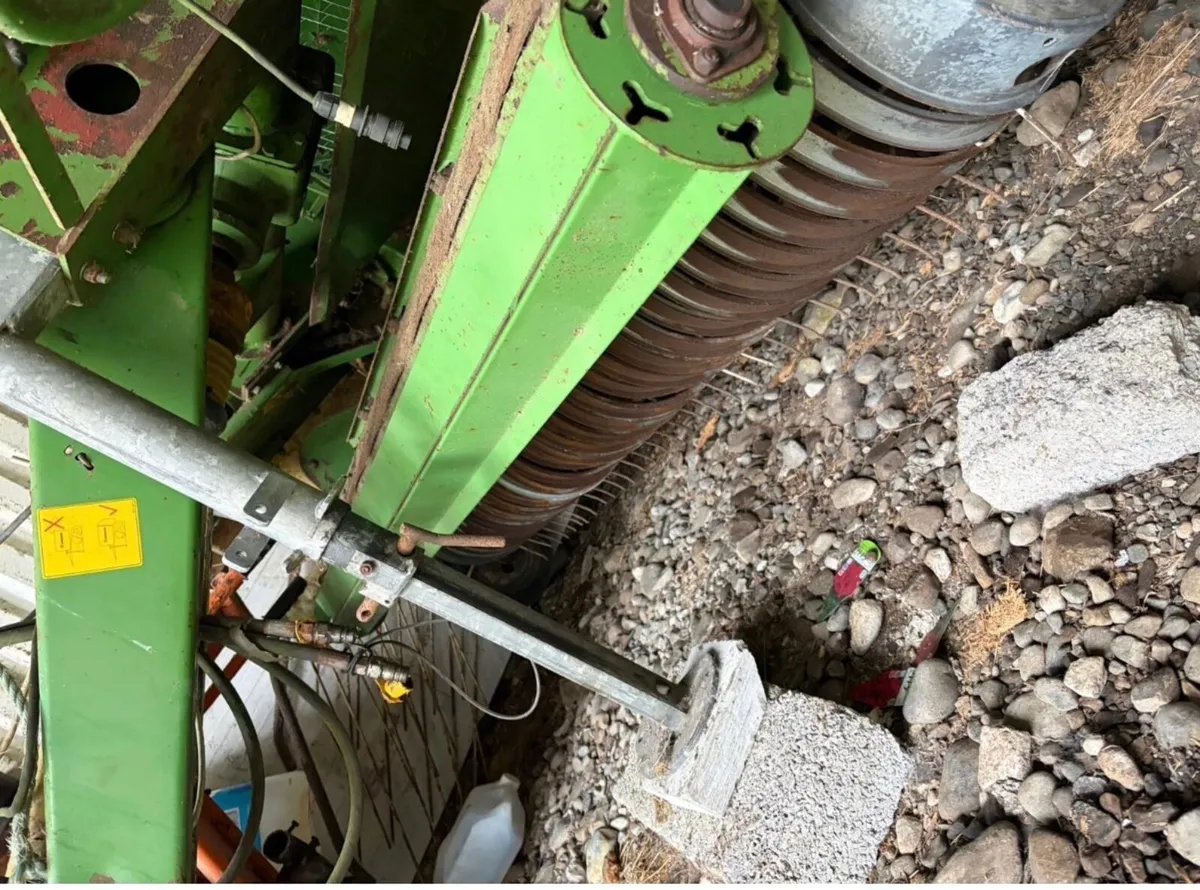 Krone baler - Image 4
