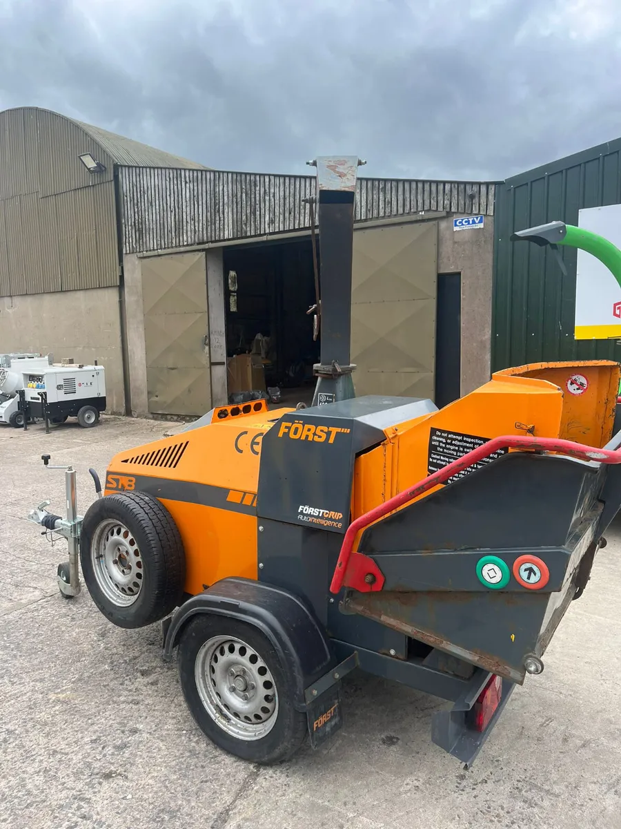 2017 Forst ST8 woodchipper - Image 3