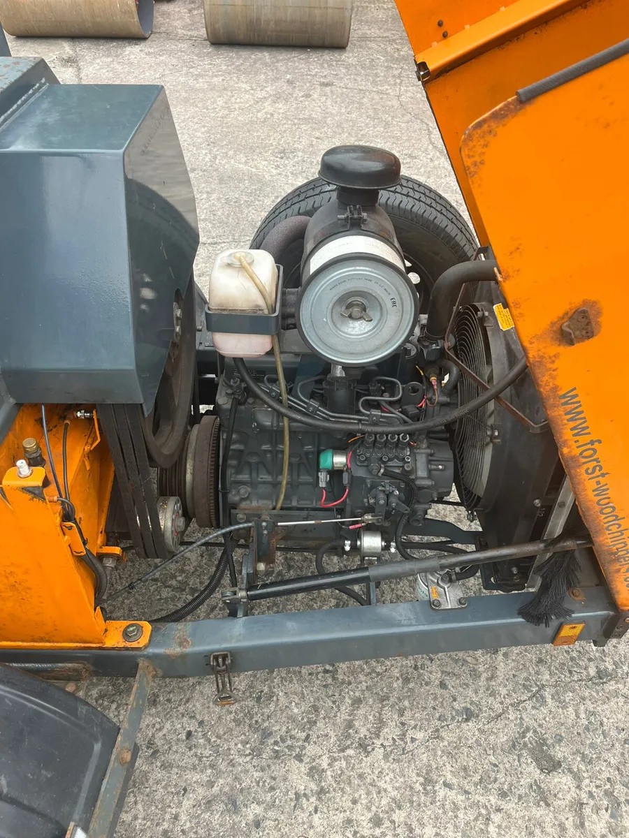 2017 Forst ST8 woodchipper - Image 4