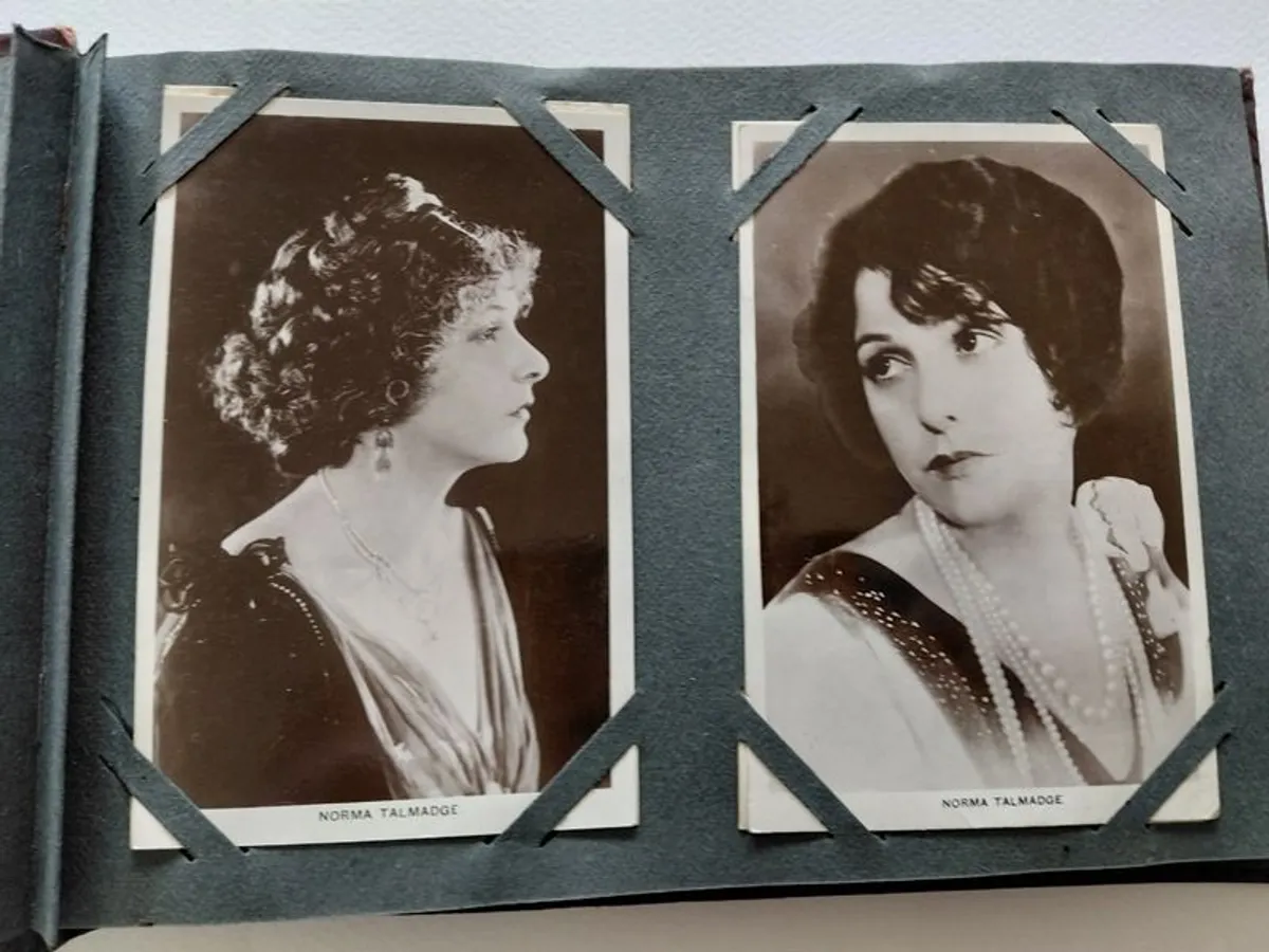 Vintage Rudolph Valentino photos - Image 2
