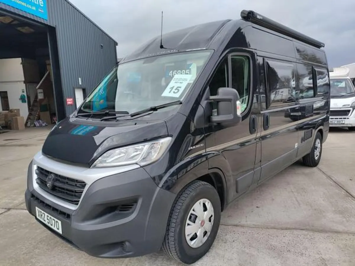 2021 Auto-Trail Expedition 67 - Image 2