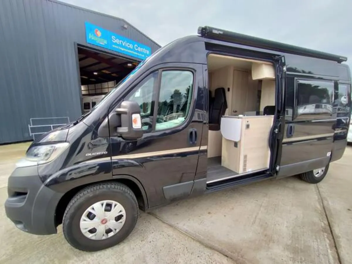 2021 Auto-Trail Expedition 67 - Image 3