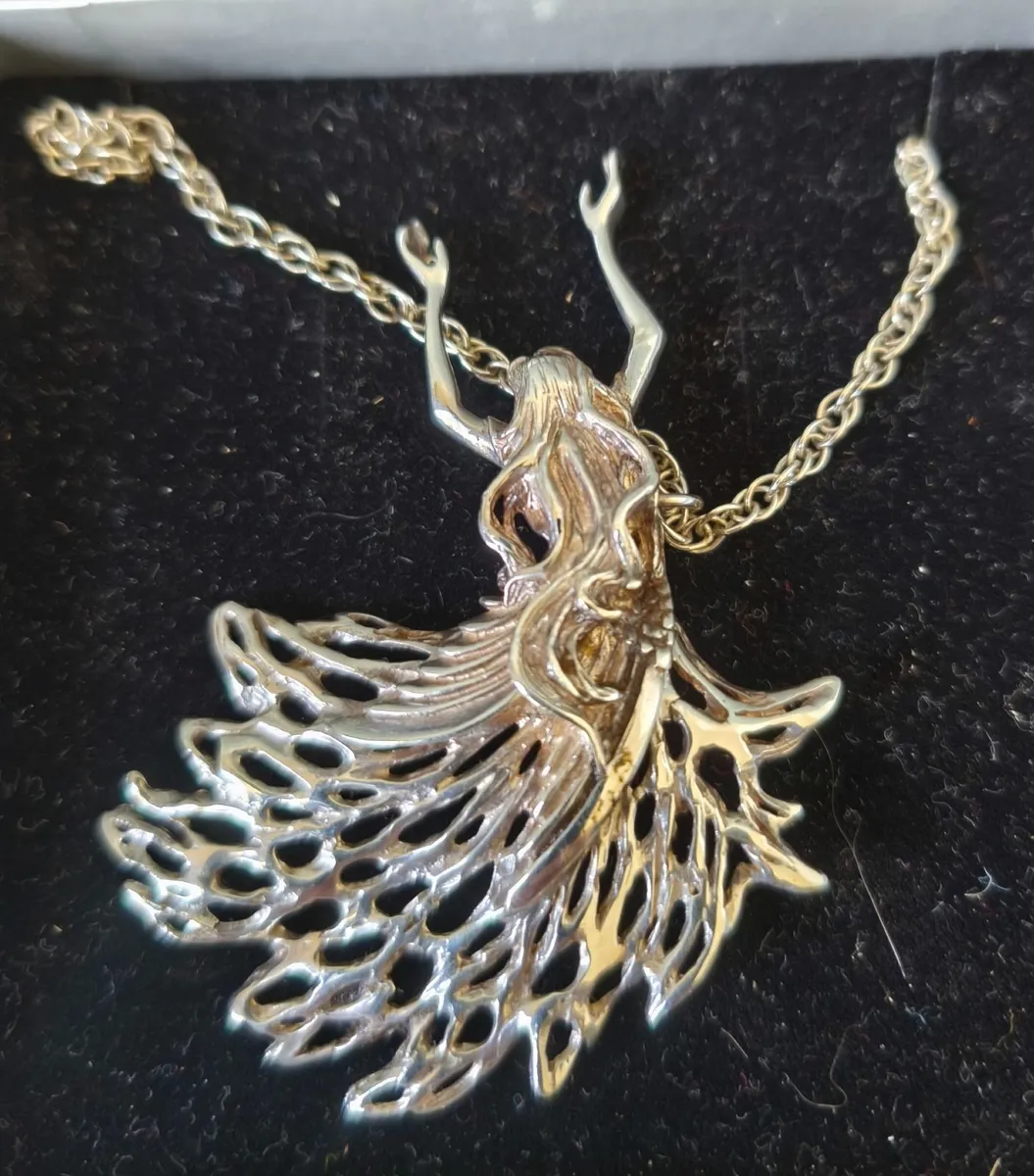 Ladies Silver Angel Necklace - Image 2