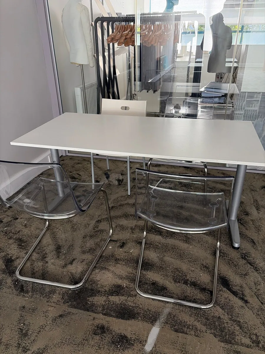Office tables and chairs - Image 1