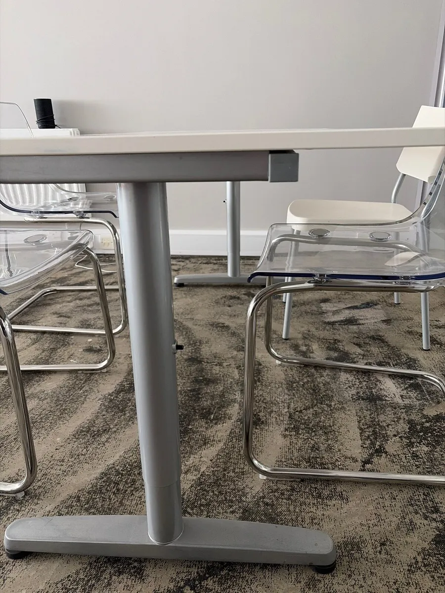 Office tables and chairs - Image 3