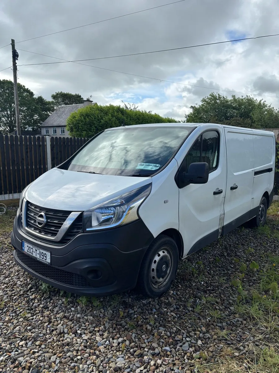 202 Nissan Van - Image 2