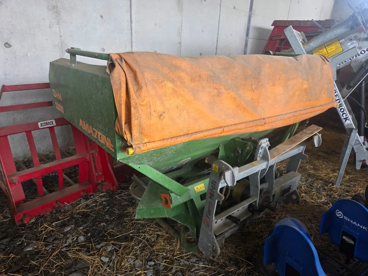 Fertilizer spreader - Image 2