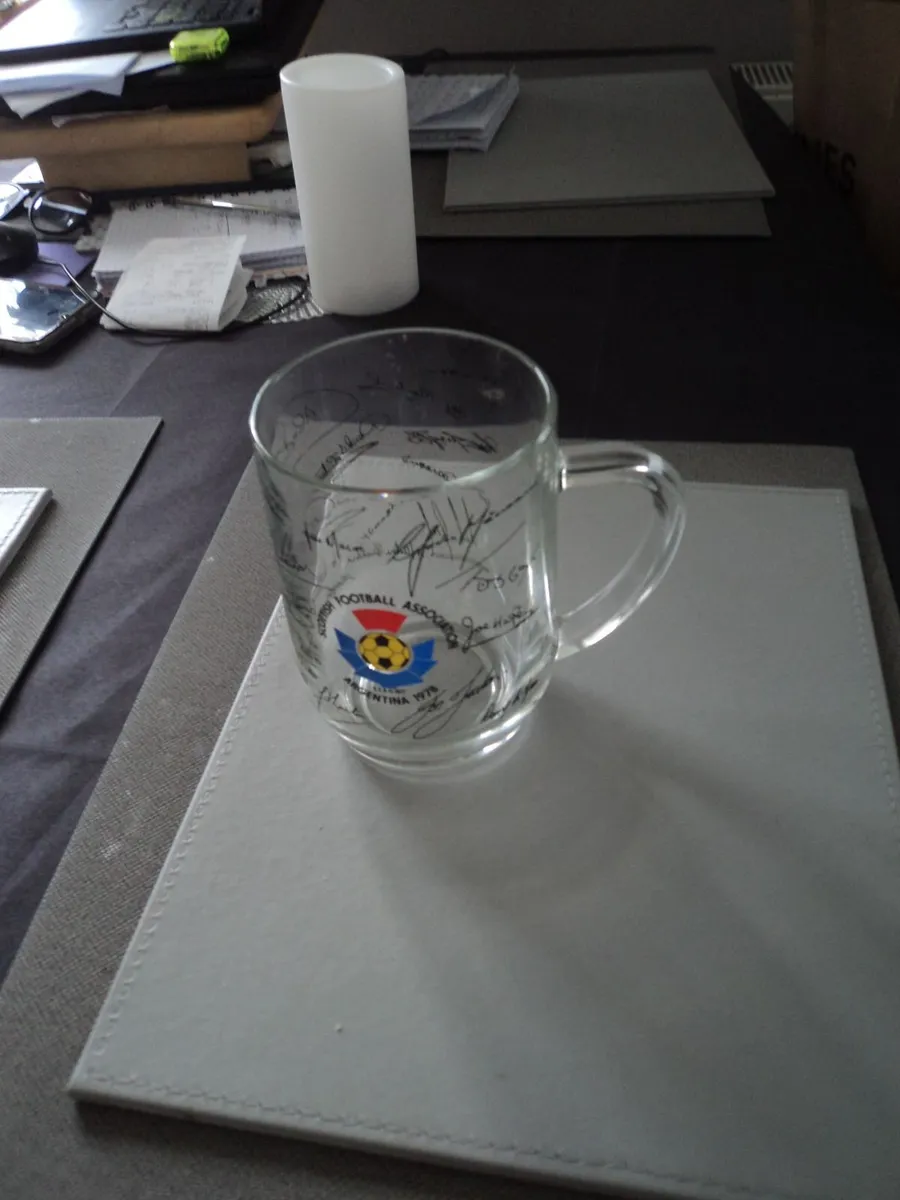 Scottish 1978 world cup glass - Image 1