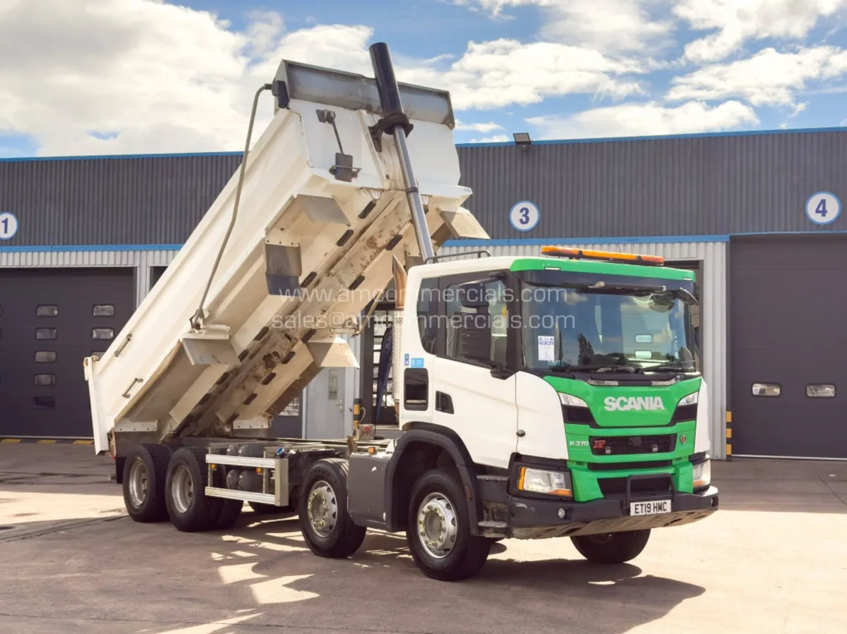 2019 (19) SCANIA P370 XT 8X4 TIPPER 32T - Image 1