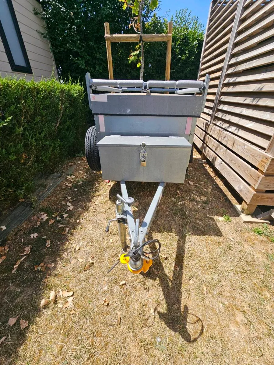 Camping Trailer - Image 2