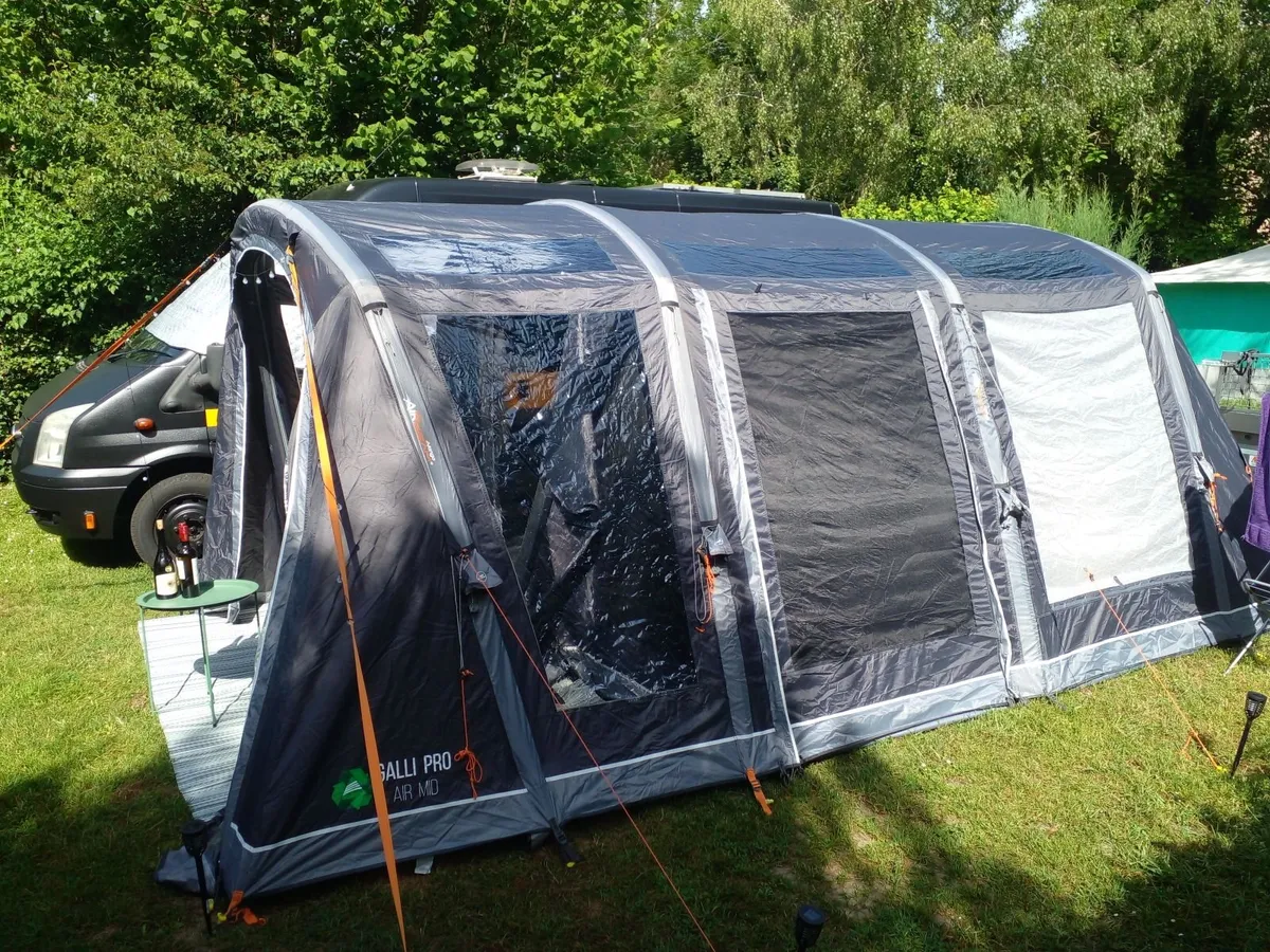 Vango Gallie Air Pro Mid Drivaway Awning 2025 - Image 1