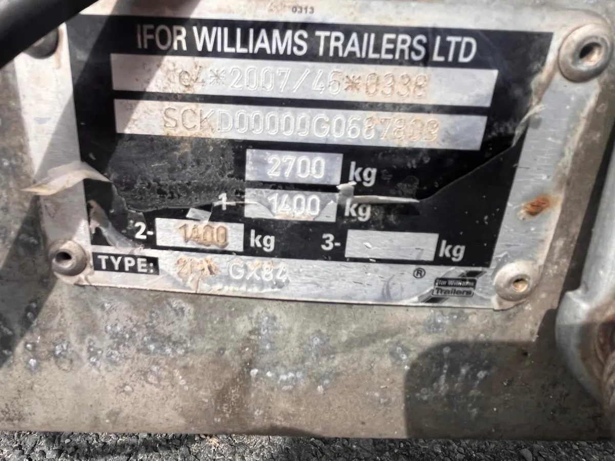 Trailer - Image 1