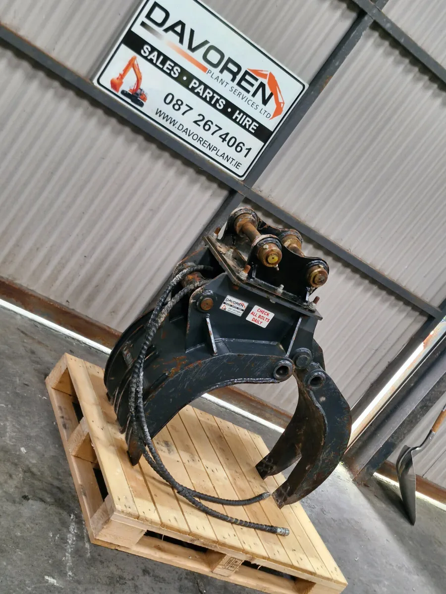 JDE used 4t to 8t hydraulic rock/Timber grab - Image 3