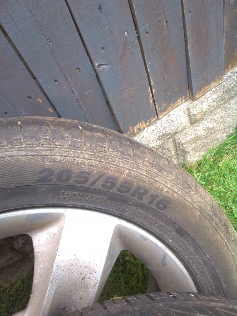 Kia Ceed tyres 205/55/16 - Image 4