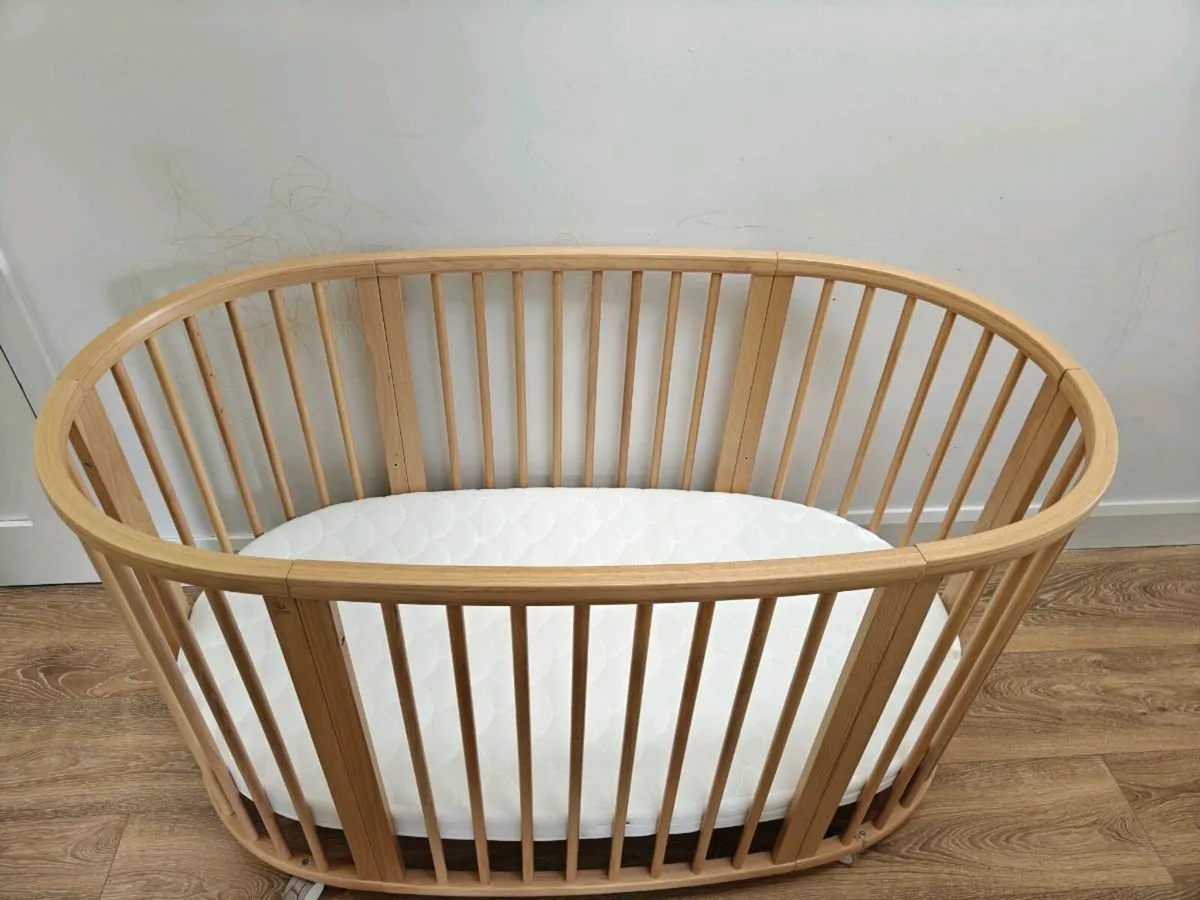 Stokke Sleepi V3 Set - Mini + Extension Kit - Image 2