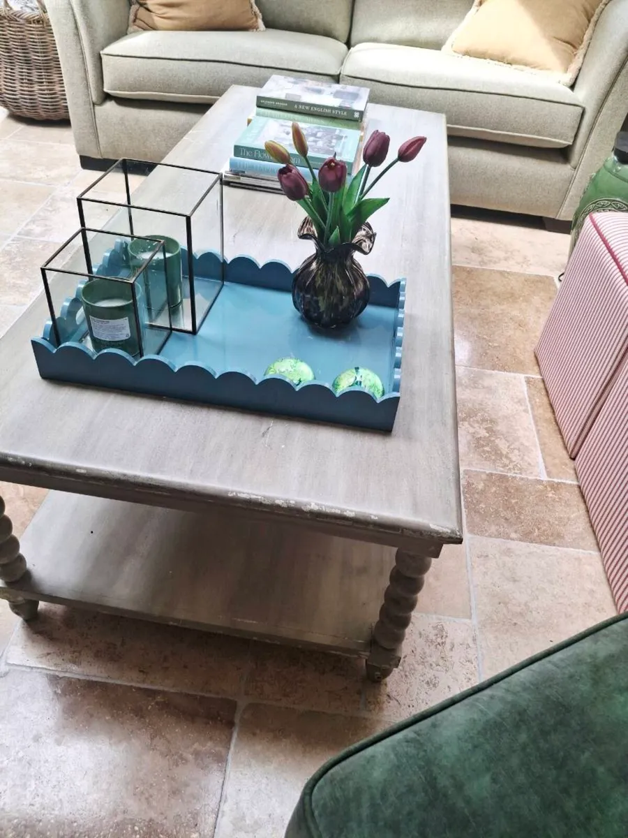 Coffee table - Image 1