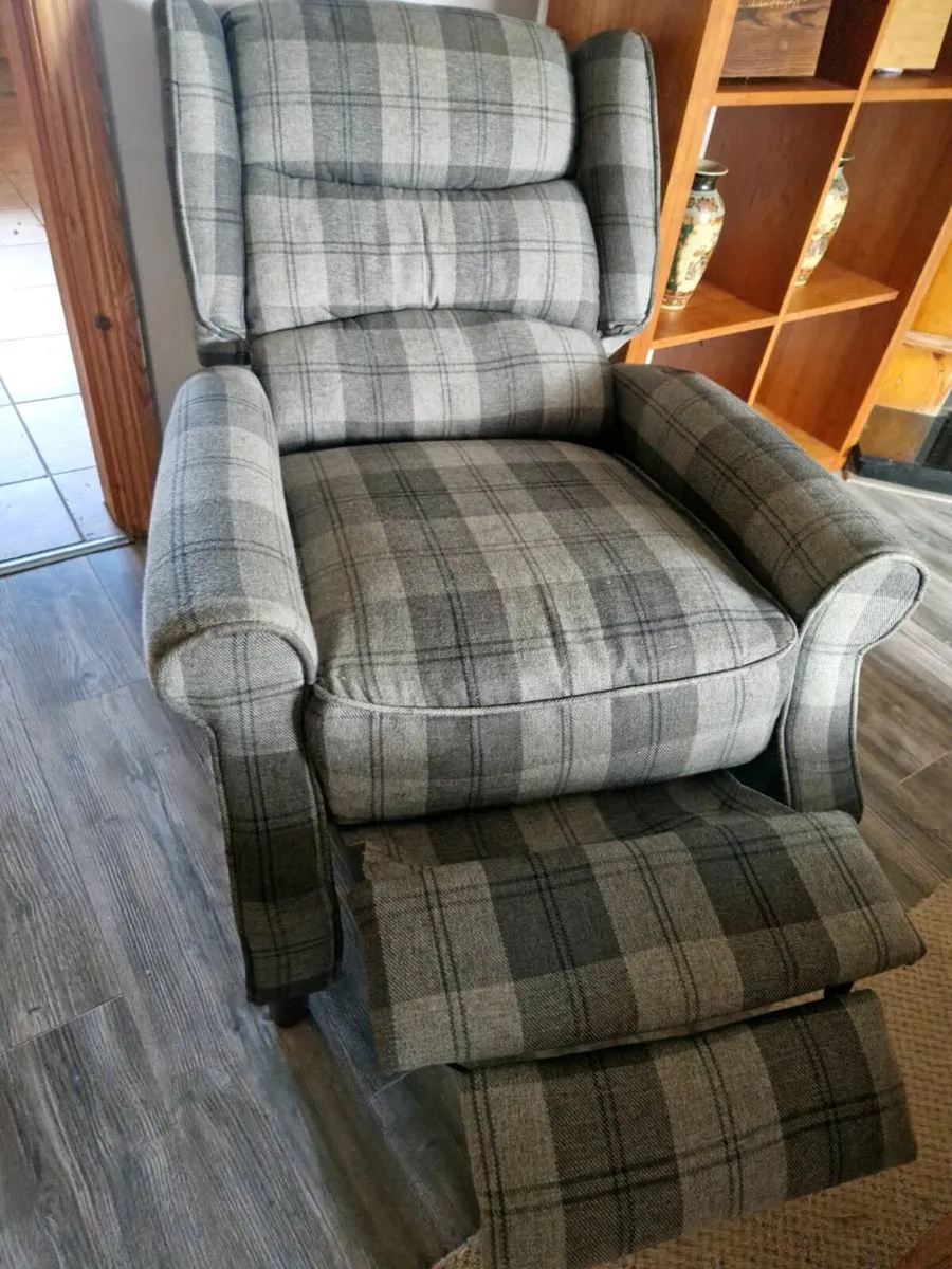 Armchair - Image 4