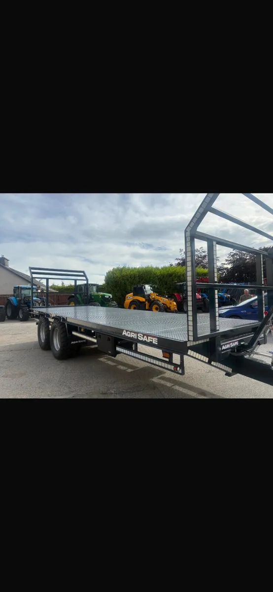 Agrisafe 28ft & 24ft bale trailer - Image 4