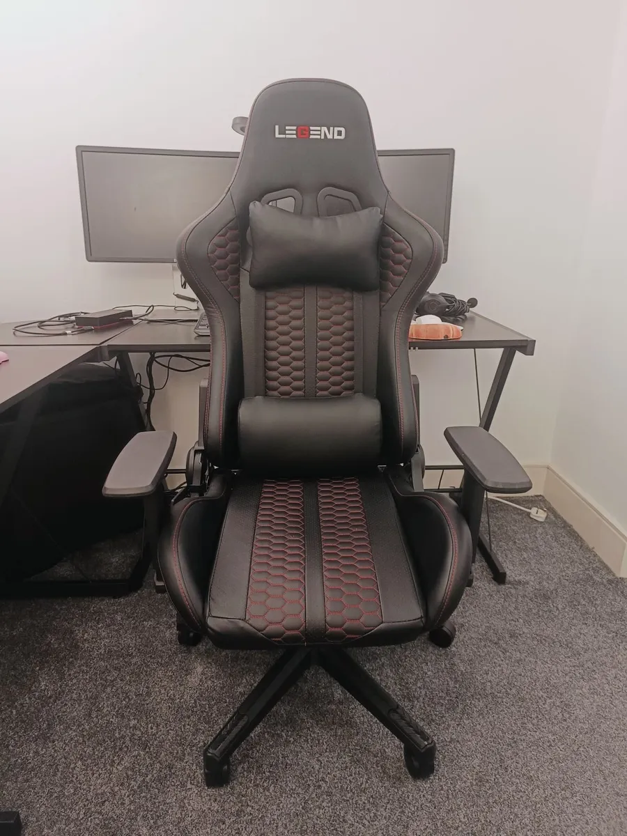 Gaming Chair - Image 1