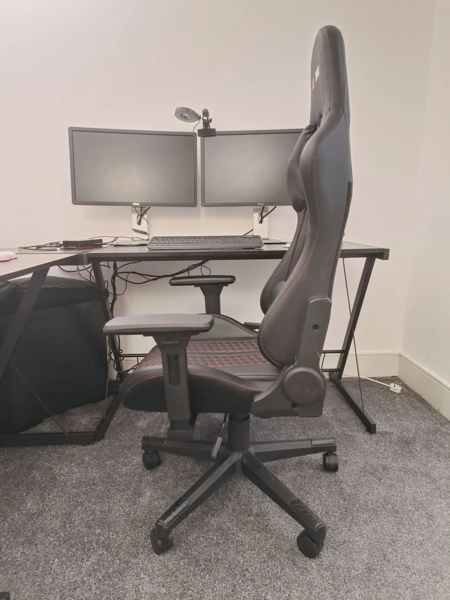 Gaming Chair - Image 2