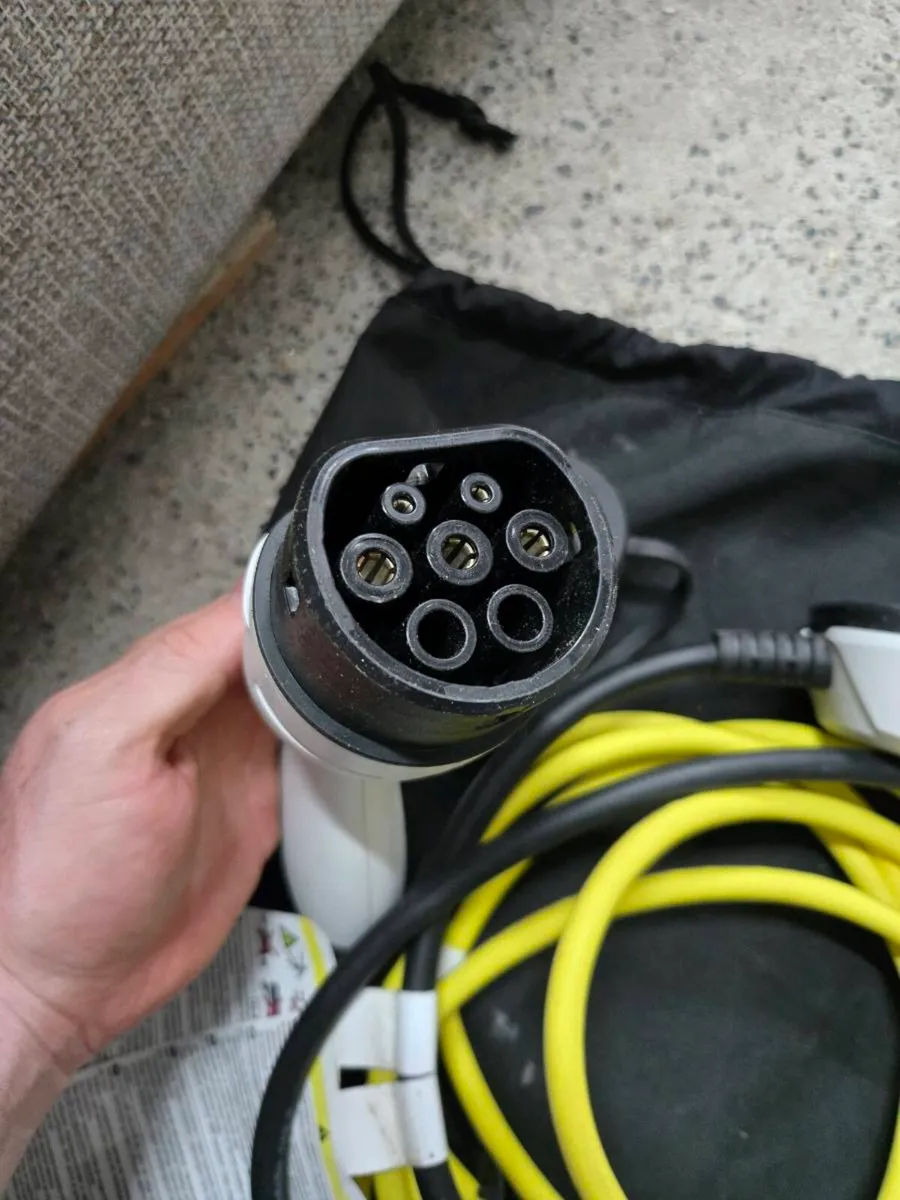 EV Charger. (3pin) - Image 2